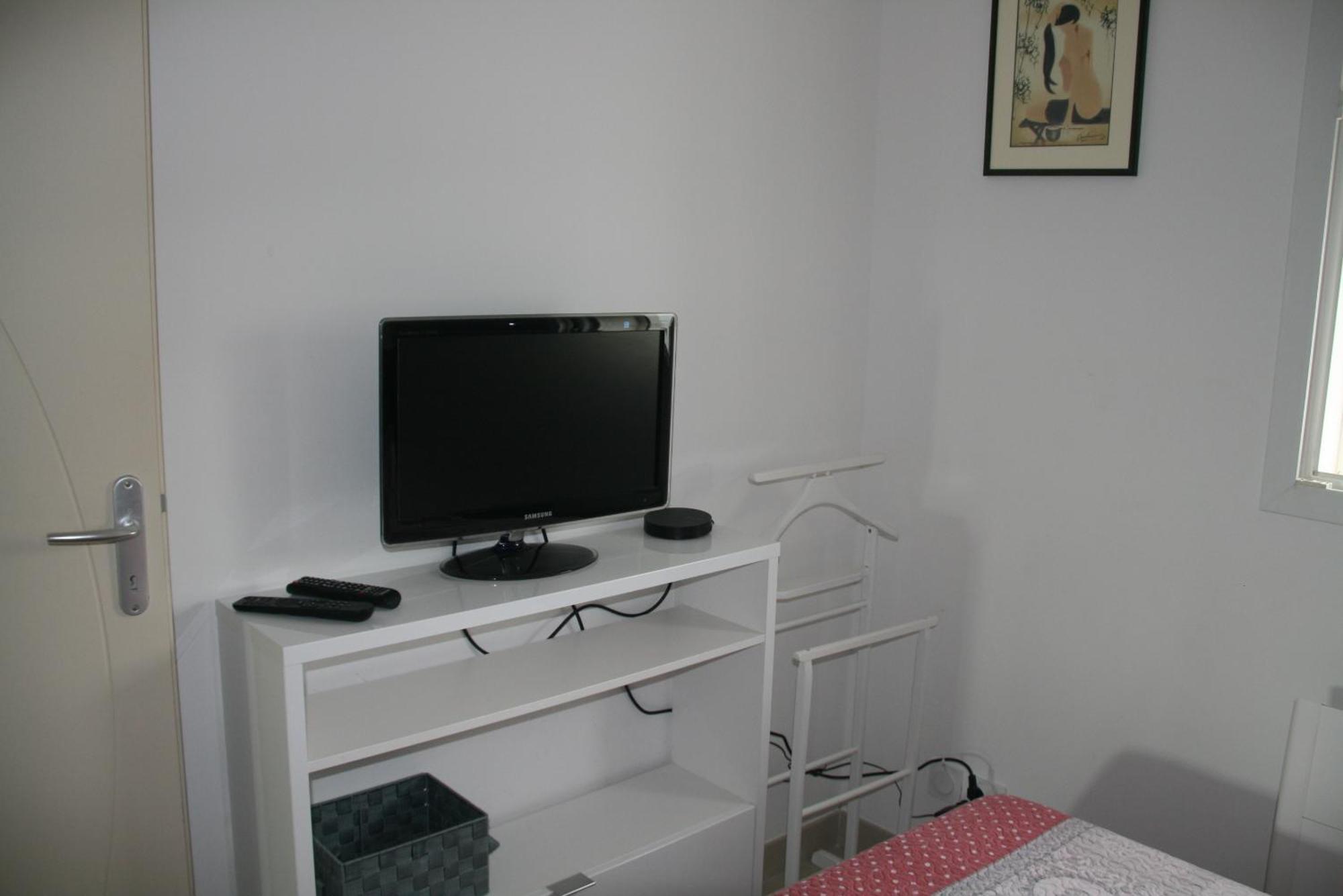 T3 vue mer 100m de la plage wifi et parking Saint-Pierre-la-Mer  Buitenkant foto
