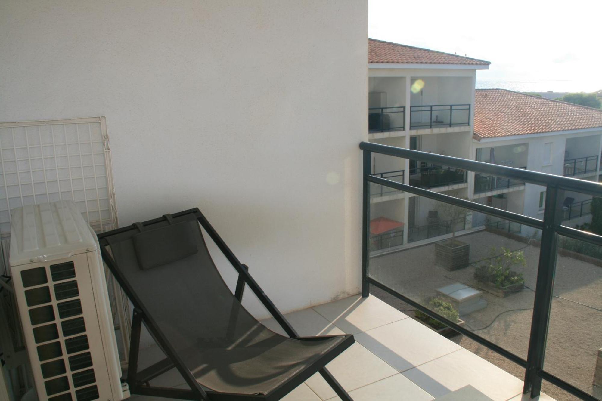 T3 vue mer 100m de la plage wifi et parking Saint-Pierre-la-Mer  Buitenkant foto